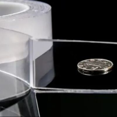 透明なナノテープロール 家庭用および産業用用途のための強固で再利用可能な粘着剤,2mm厚さ